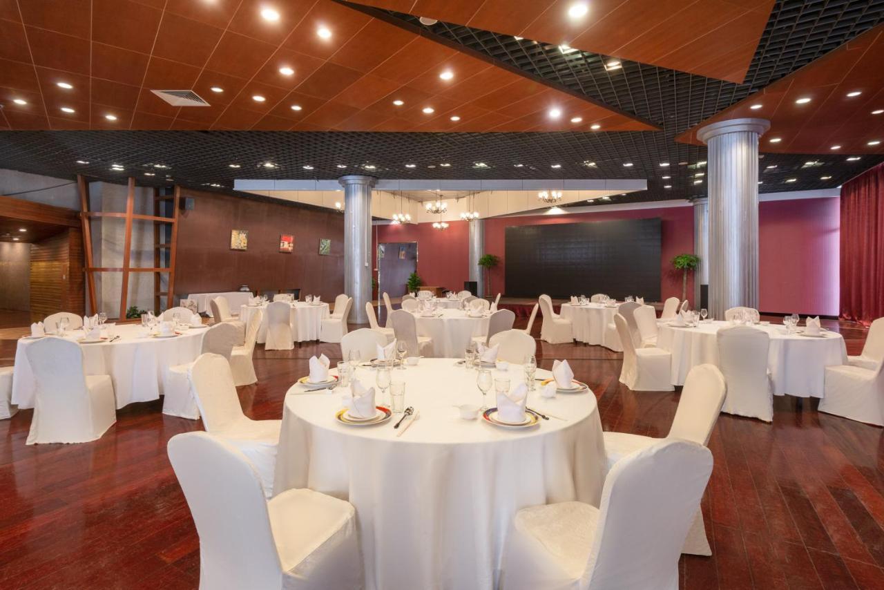 Holiday Inn Binhai Τιαντζίν Εξωτερικό φωτογραφία