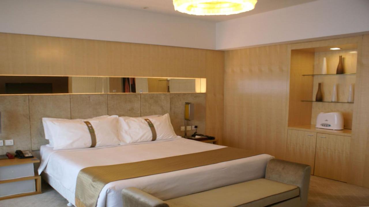 Holiday Inn Binhai Τιαντζίν Εξωτερικό φωτογραφία